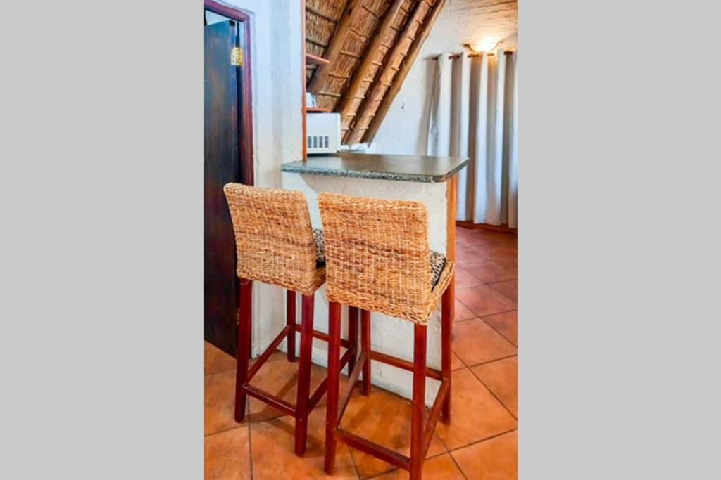 Pantera Lodge & Cheetah Cottage Johannesbourg Extérieur photo