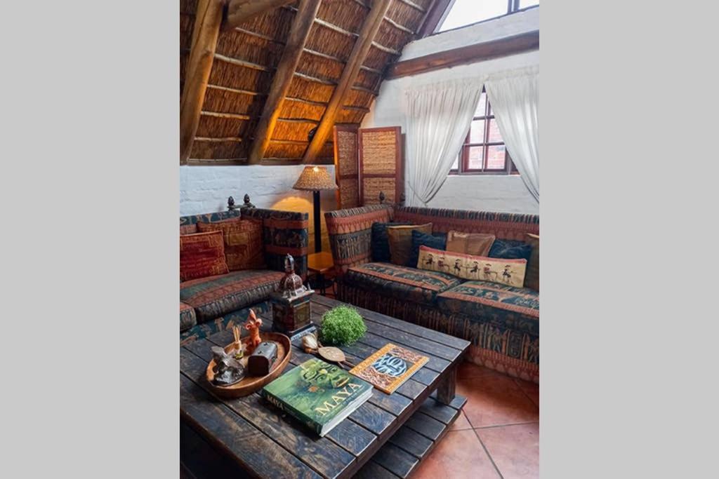 Pantera Lodge & Cheetah Cottage Johannesbourg Extérieur photo